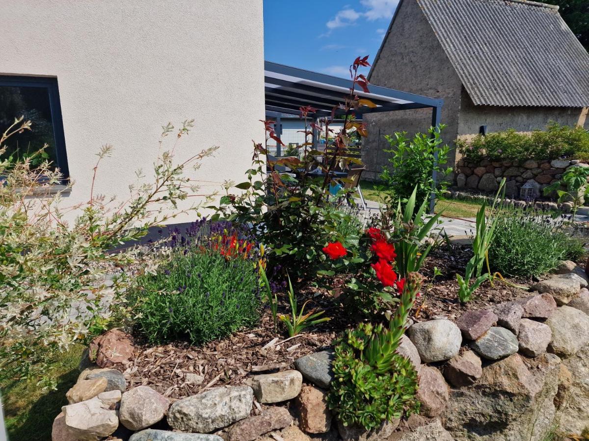 # Urlaubsreif Apartment Zierow Bagian luar foto